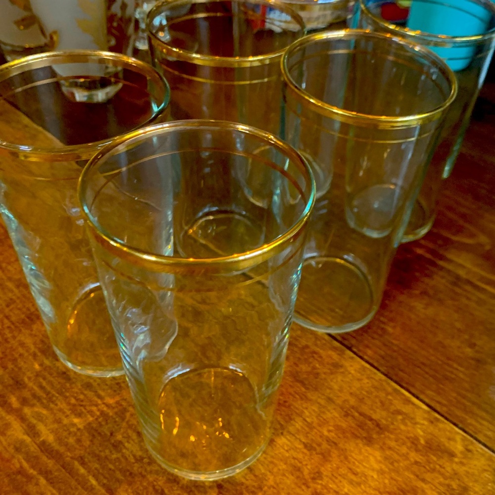 Set of 6 Glasses • Gold rim
